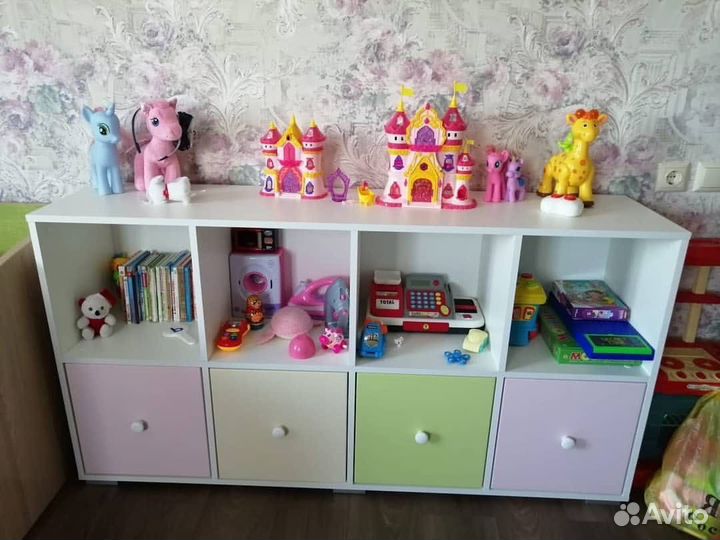 Стеллаж для игрушек