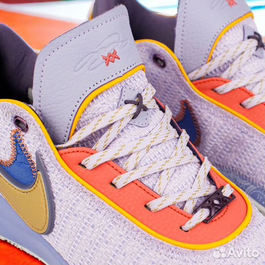 Кроссовки баскетбольные Nike LeBron 20