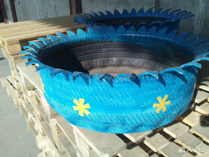 Клумба из автопокрышки