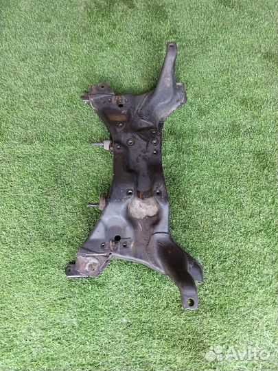 Подрамник передний Mitsubishi Lancer 9