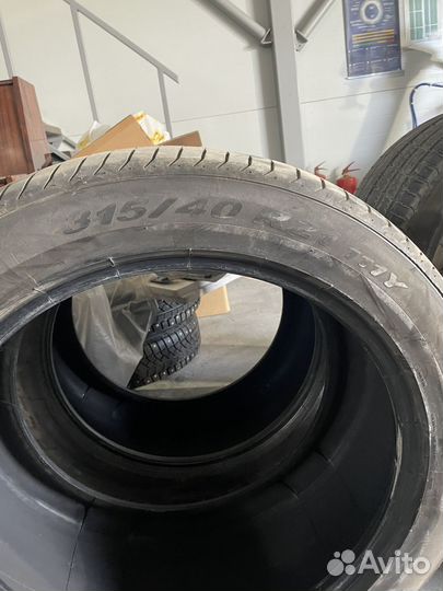 Pirelli P Zero 275/45 R21 и 315/40 R21 111Y