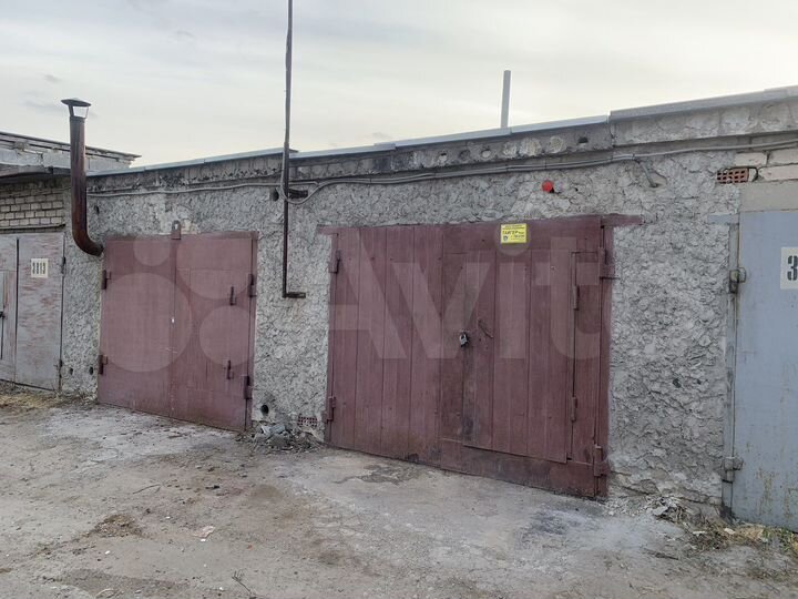 Гараж, > 30 м²