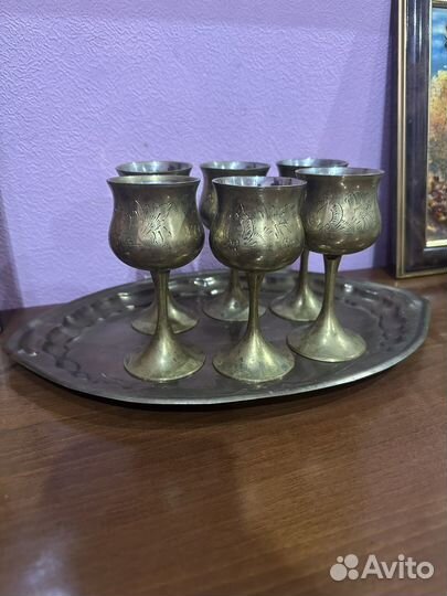 Набор рюмок с подносом