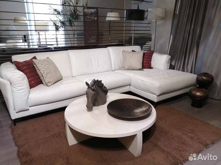 Столик. фабрика 