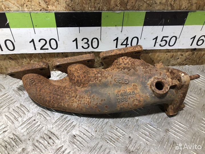 Коллектор выпускной левый Audi A6 c6 C6