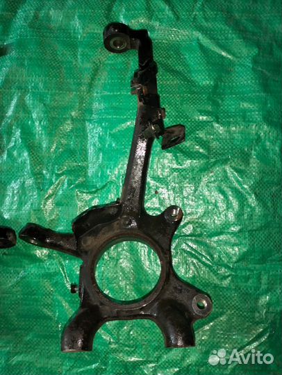 Прадо 150 кулак поворотный