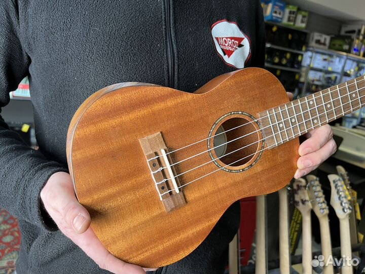 Укулеле концертная