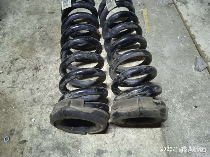 Пружины задние dodge Charger LD