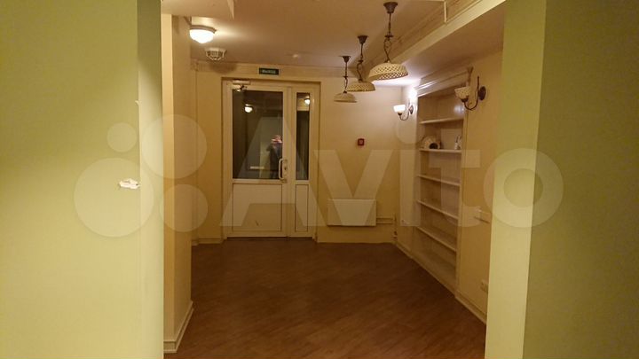 Свободного назначения, 100 м²