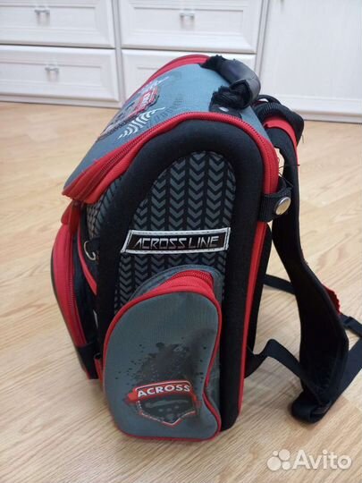 Школьный рюкзак