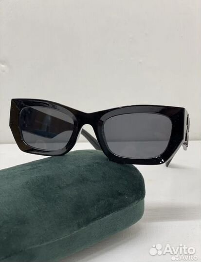 Солнцезащитные очки женские miumiu