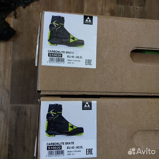 Лыжные ботинки fisher carbonlite коньковые