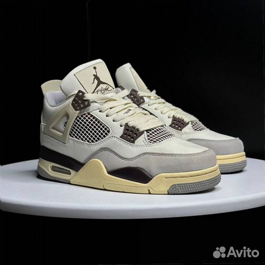 Кроссовки Nike Air Jordan 4 white