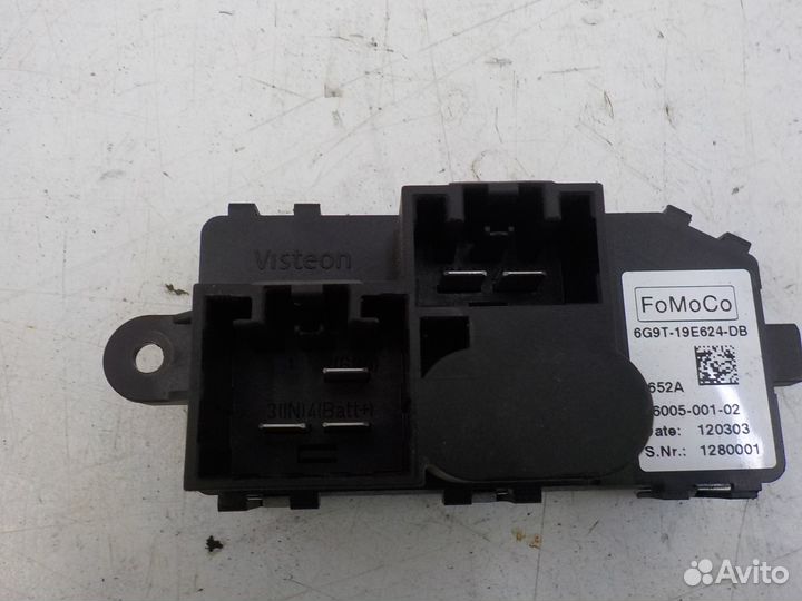 Резистор печки Ford Kuga 2008
