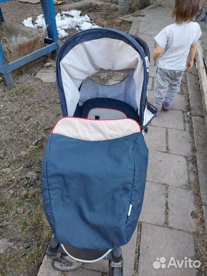 Прогулочная коляска