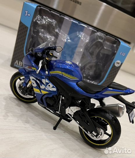 Мотоцикл игрушка