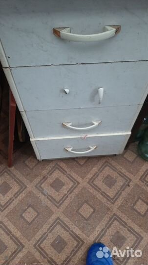 Детский столик