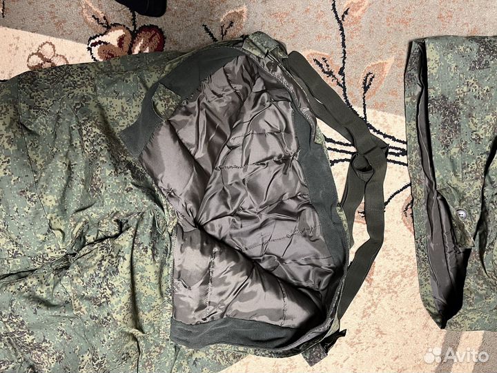 Зимний костюм, пиксельного цвета