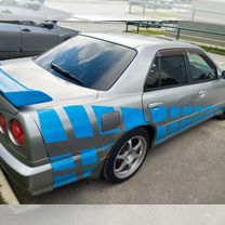 Nissan Skyline 2.0 AT, 2000, битый, 300 500 км, с пробегом, цена 550 000 руб.