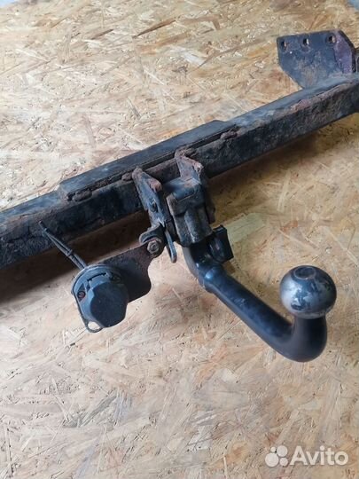 Фаркоп Jeep Grand Cherokee WH 09