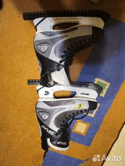 Коньки хоккейные