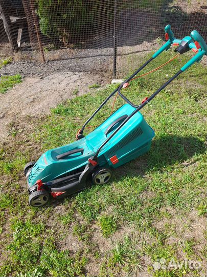 Газонокосилка электрическая