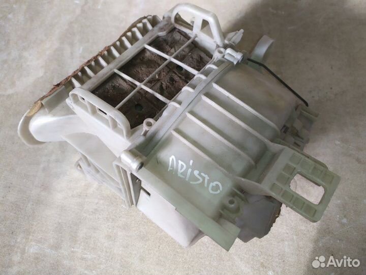 Корпус отопителя Toyota Aristo JZS147