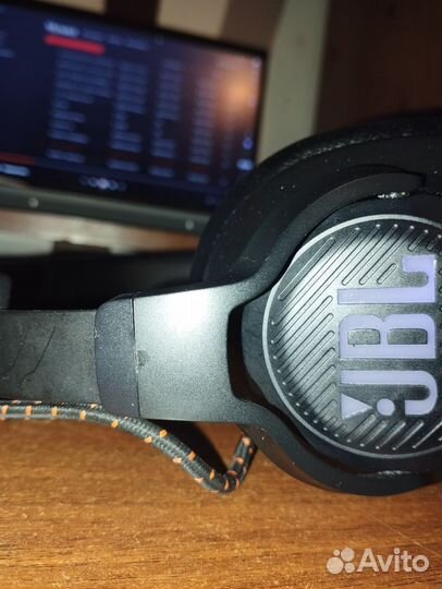 Беспроводные игровые наушники jbl quantum 600