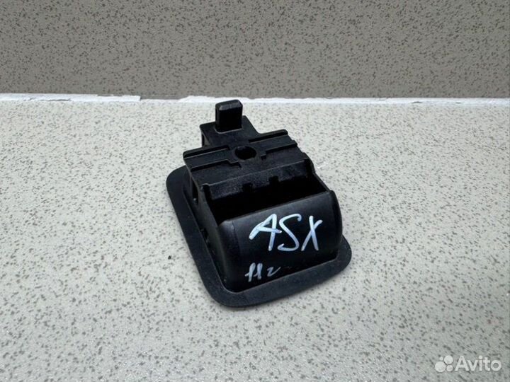 Крючок Mitsubishi Asx GA1W 1.6Л 4A92 2011