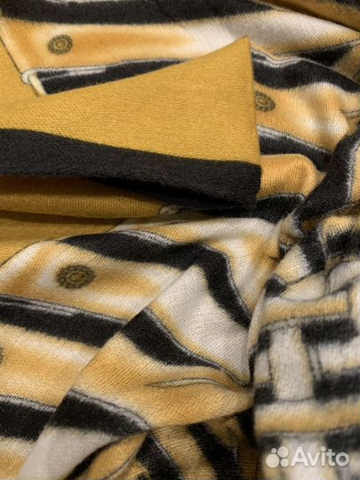 Платок шерстяной Gucci горчичный пушистый новый