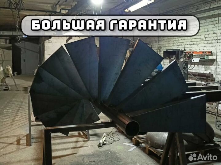 Металлическая лестница