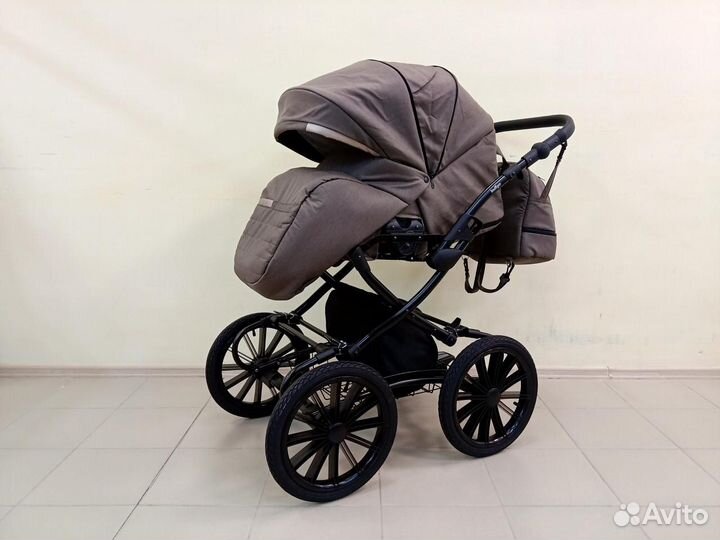 Коляска 2 в 1 Indigo Aveo Classic. /Новая