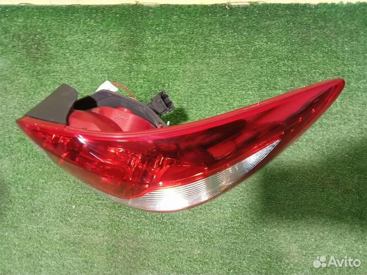 Фонарь задний правый LADA Granta 2013