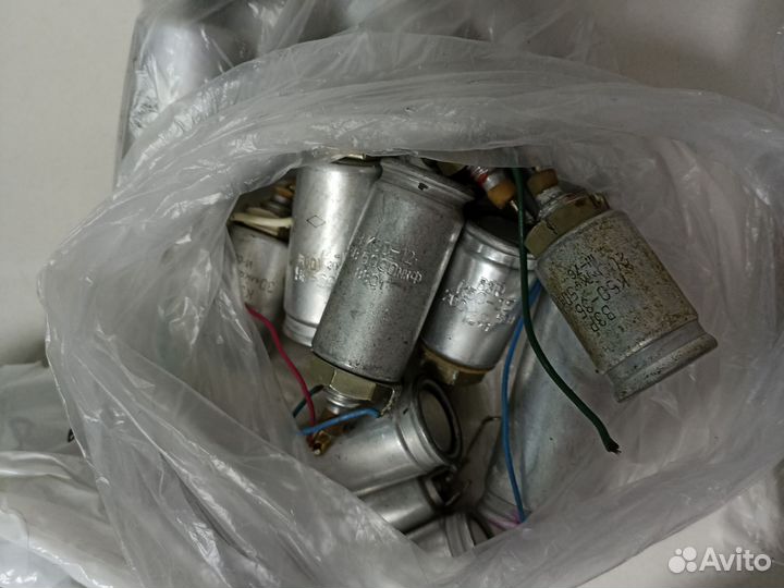 Радиодетали конденсаторы СССР коробкой