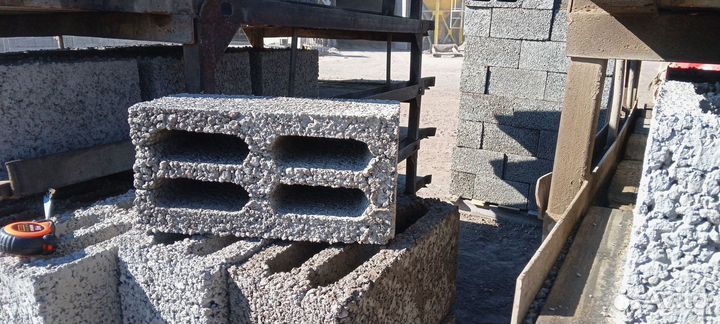 Керамзитобетонные,керамзитные блоки Qqa-9731