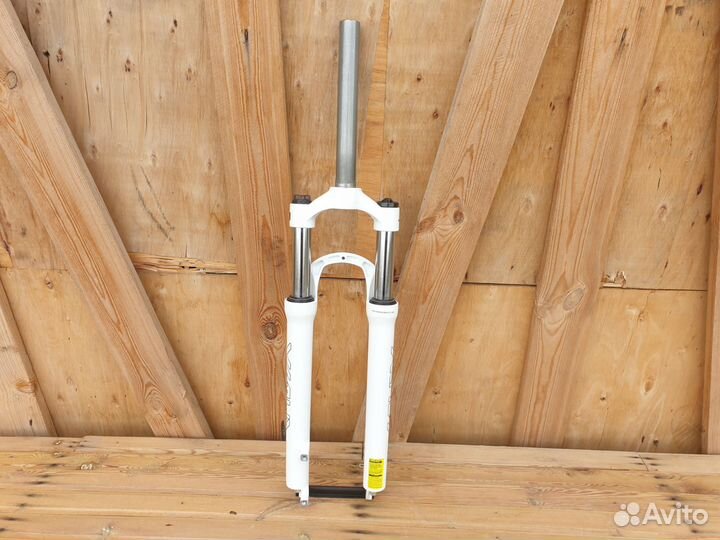 Вилка 27.5 SR Suntour XCM 100мм