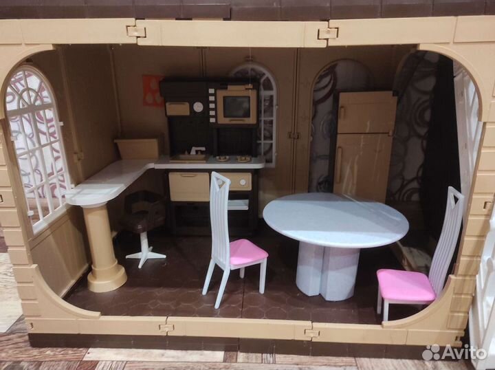 Кукольный домик