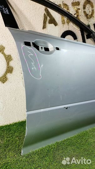 Дверь передняя правая Mitsubishi Outlander I