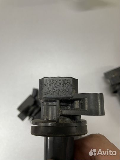 Катушки Toyota Avensis комплект оригинал