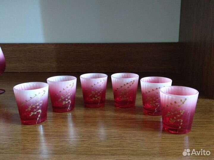 Набор бокалов и рюмок для вина