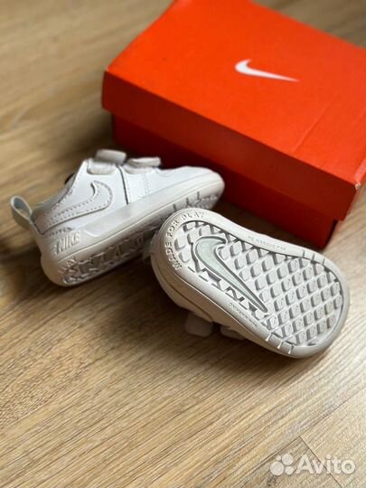Кроссовки nike детские