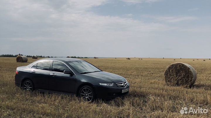 Заднее стекло на Honda Civic 7 4D Замена