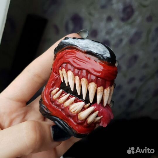 Зажигалка бензиновая Веном. Ручная работа