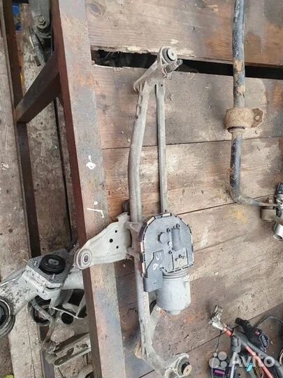 Трапеция дворников Пассат б6 (цена без мотора)