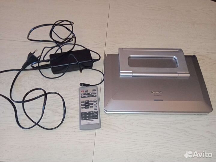 Видеопроигрыватель DVD Panasonic DVD-LX110