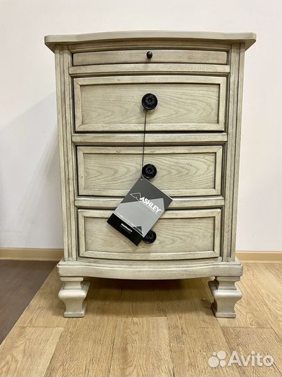 Тумба прикроватная дерево