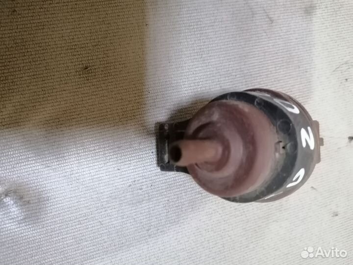 Клапан вентиляции топливного бака Peugeot 206 1.4