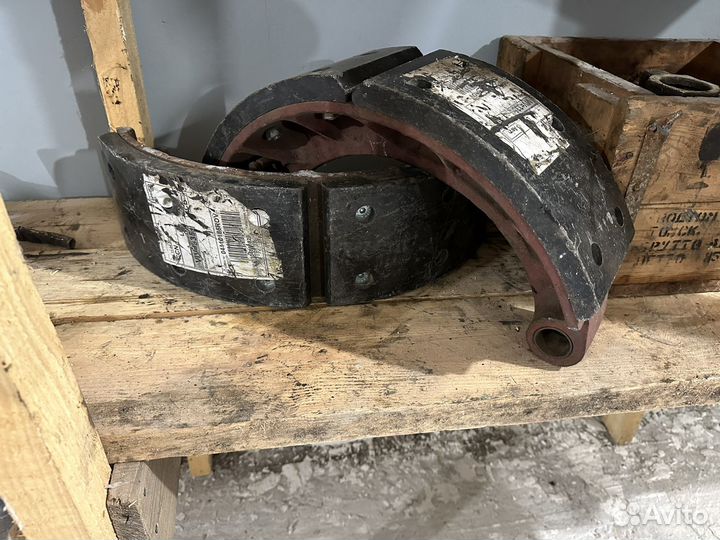 Колодка тормозная кировец к700,к701,к702,к744