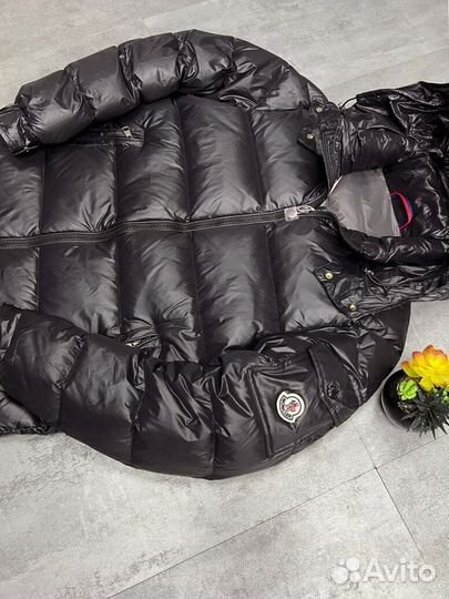 Зимние куртки Moncler