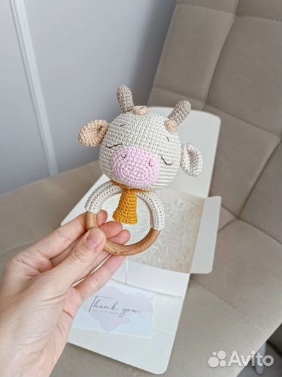 Игрушка-погремушка Корова для новорожденного